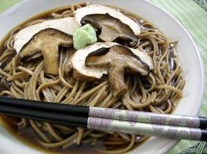 Soba Noodles with Chicken and Shiitake Mushrooms