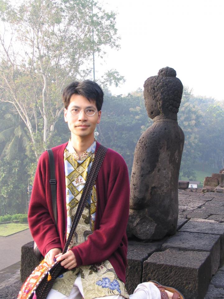 Me at Borobudur early in the morning, my sweater keep me warm from the chill!