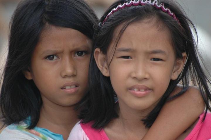 Mindanao, Young Girls.