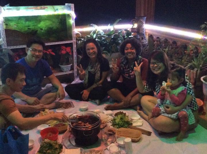 The Vietnamese host family organized a small party to welcome me and my friend to their home. This makes me so happy.