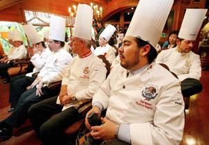 A meeting of Le Club des Chefs des Chefs or Club of the Chefs to the Heads of State.
