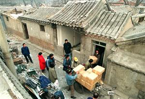 Hutong residents moving ahead of demolition work.