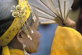 The festival at the Dau pagoda in Northern Vietnam takes place in the fourth lunar month (the first three months of the lunar year are the busiest for festivals.) The Dau Pagoda Festival, held on the eighth day of the fourth lunar month at the Dau Pagoda (Thuan Thanh, Ha Bac province), commemorates the goddess Man Nuong and is dedicated to the Cloud, Lightning, Rain and Thunder Spirits. This is also the birth date of Buddha, further adding significance to this festival.